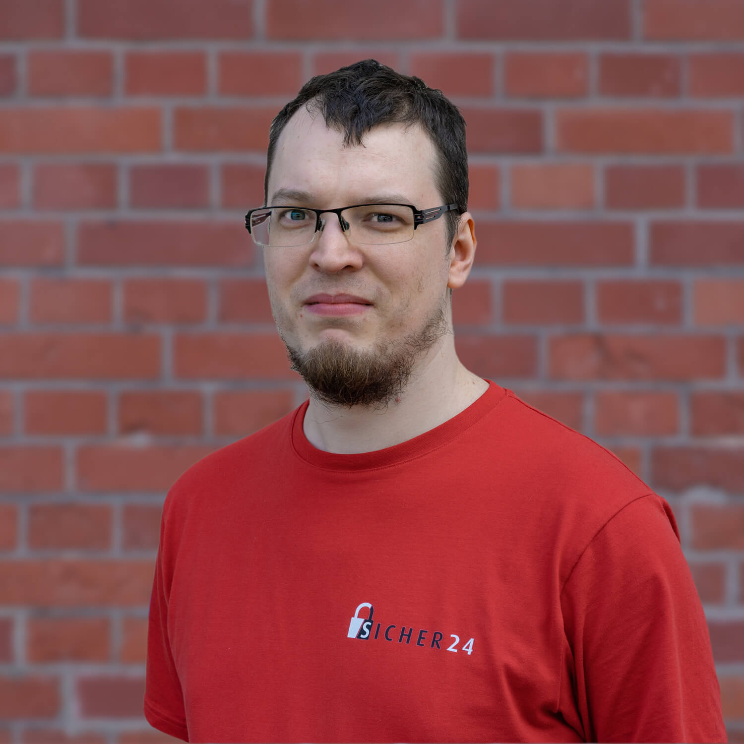 Adrian aus der Logistik von Sicher24