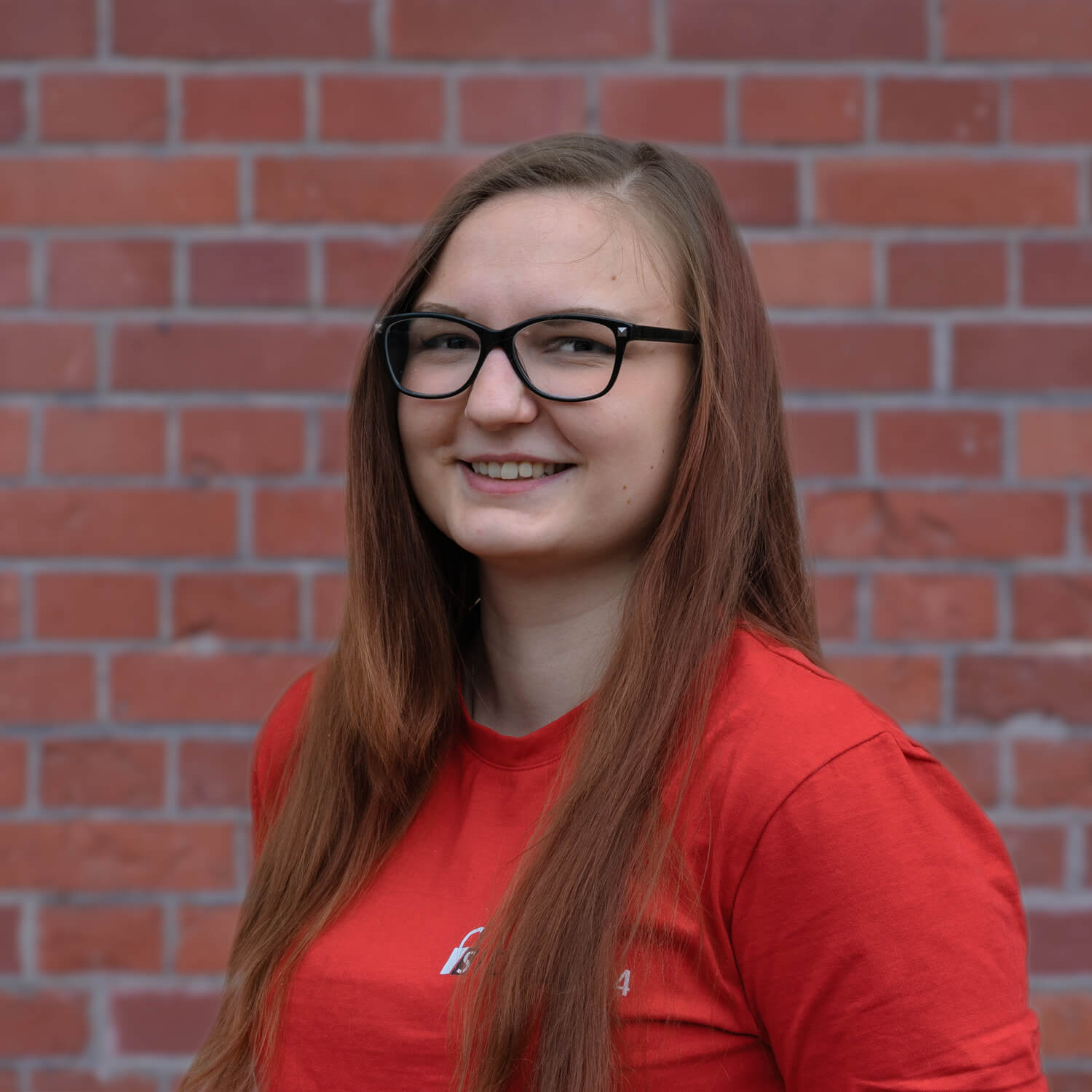 Sophie aus dem Marketing von Sicher24